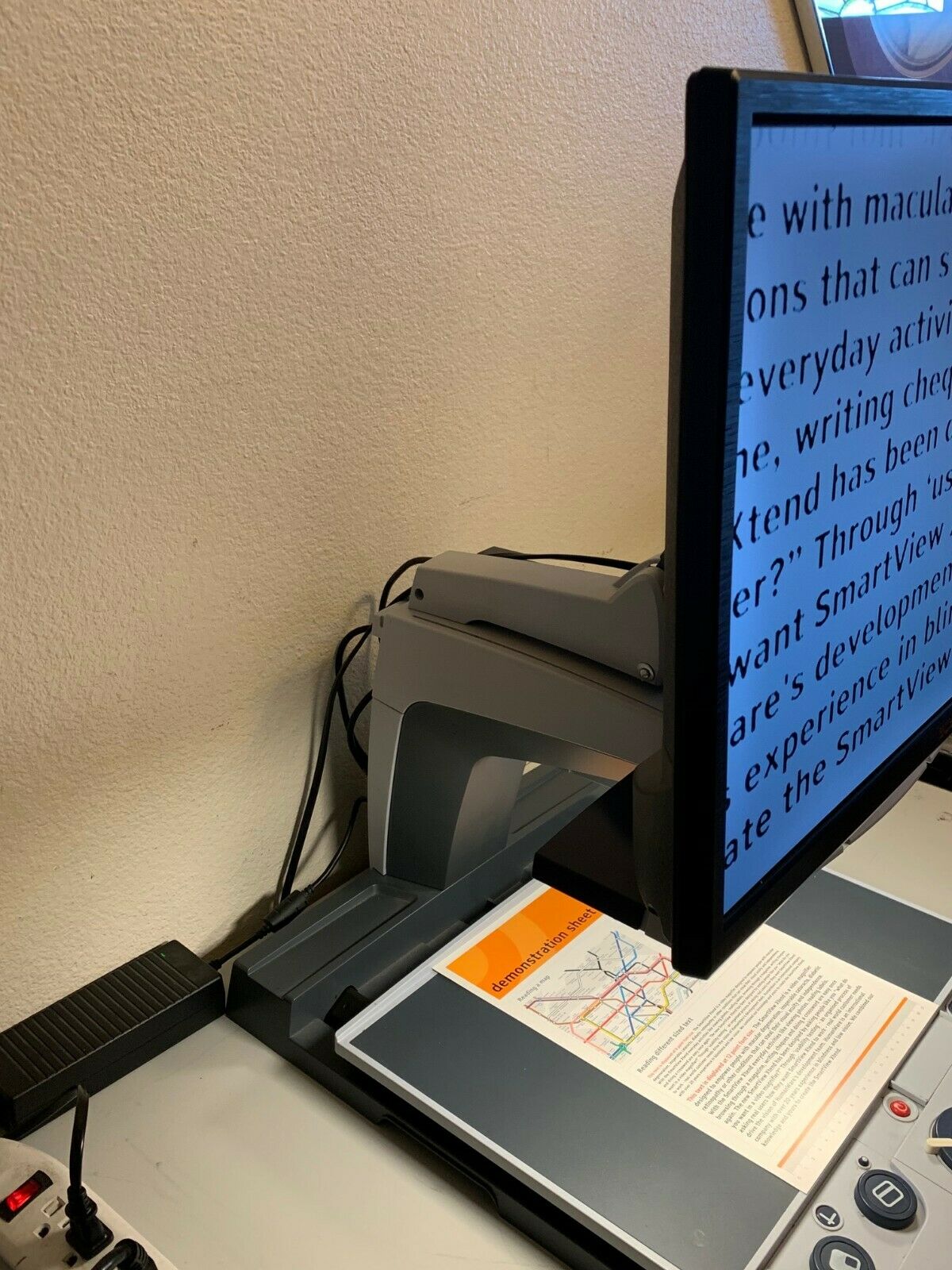 OPTELEC Clearview Plus EASY Low Vision Video Magnifier + 22 OPTELEC Clearview Plus EASY Low Vision Video Magnifier + 22